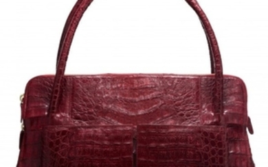 16015: Nancy Gonzalez Red Crocodile Shoulder Bag Condit