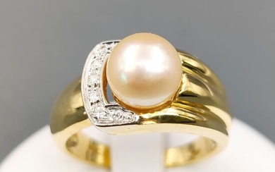 18 kt. Akoya pearl, White gold, Yellow gold, Pearl diameter 8.20 mm - Ring - 0.07 ct Diamond