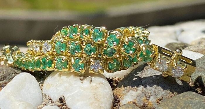 18 kt. White gold - Bracelet - 6.30 ct Emerald bracelet - Diamonds