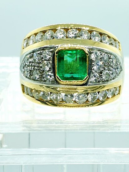 18 kt. White gold, Yellow gold - Ring - 1.10 ct Emerald - Diamonds