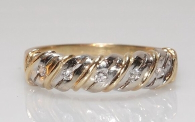 18 kt. Yellow gold - Ring, large size 62 / 19.7 mm Diamonds 0.10 ct.