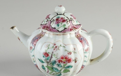 18th century Chinese teapot Ã˜ 9.5 cm.