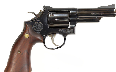 3255315. REVOLVER, Double Action, make Smith & Wesson, model 19-3 Texas Ranger, caliber .357 Magnum, part no. TR7527, se no. SE2179475.