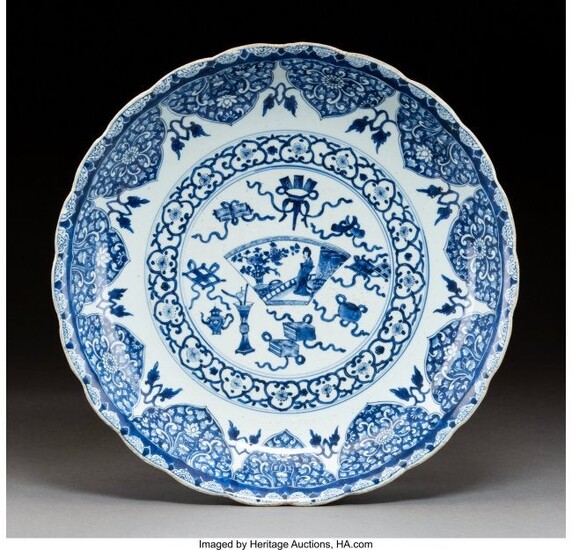 78115: A Chinese Blue and White Petal-Rimmed Double Foo