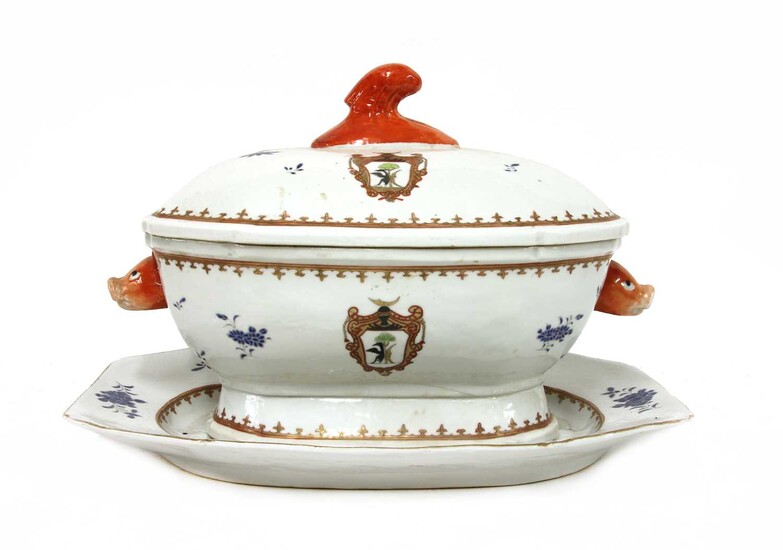 A Chinese armorial export blue and white soup tureen with cover and stand