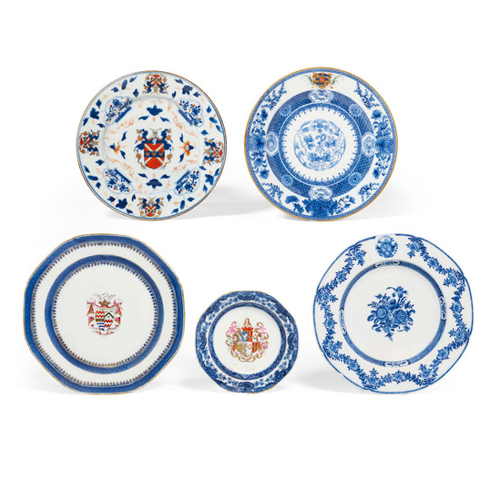 A GROUP OF FIVE CHINESE EXPORT PORCELAIN ARMORIAL DISHES Kangxi...