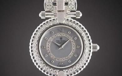 A LADIES 18K SOLID WHITE GOLD & DIAMOND THE ROYAL
