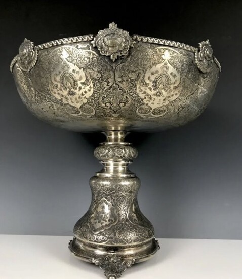 A MAGNIFICENT LARGE PERSIAN SILVER CENTREPIECE