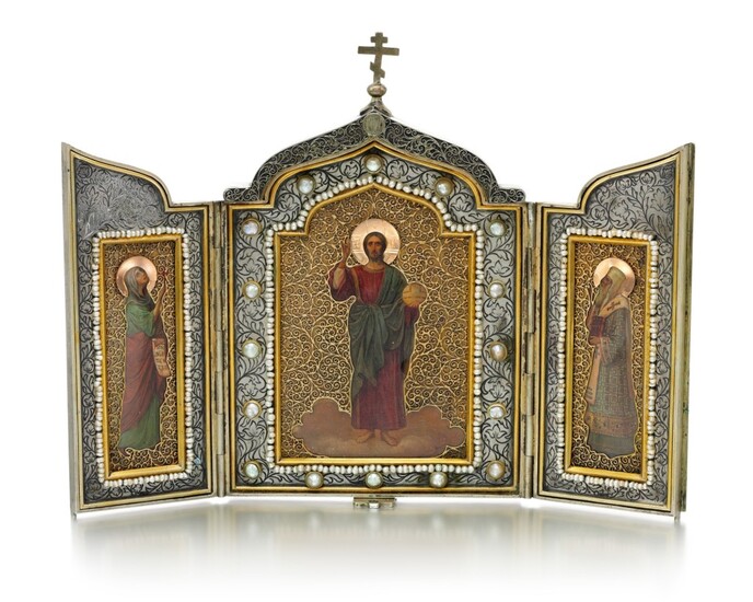 A PARCEL-GILT GOLD, SILVER AND PEARL-SET TRIPTYCH ICON, OLOVYANISHNIKOV AND SONS, MOSCOW, 1908-1917