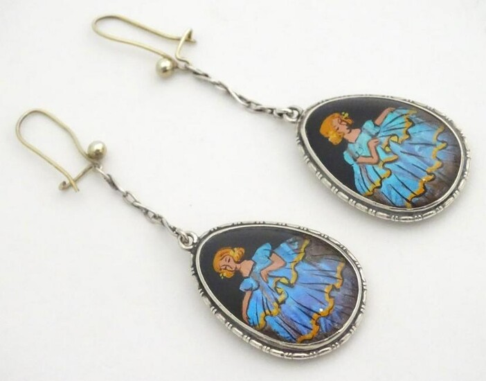 A pair of vintage Sterling Silver drop earrings set
