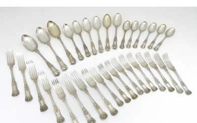 A quantity of silver plate King's pattern flatware / cutlery...