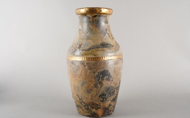 ALAIN GIREL (1945-2001). Vase en terre cuite emaillée à décor de personnages en leger relief....