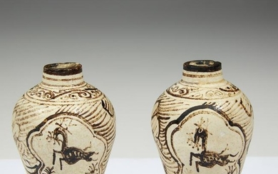 An associated pair of small Jizhou iron-brown decorated