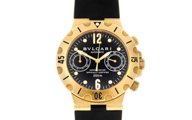 BULGARI - an 18ct yellow gold chronograph wrist watch, 38mm.