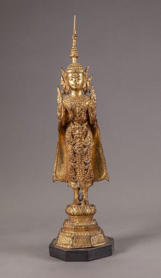 Bouddha debout en bronze doré Thailande... - Lot 215 - De Baecque et Associés