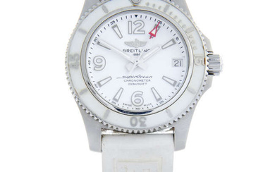 Breitling - a SuperOcean wrist watch, 36mm.