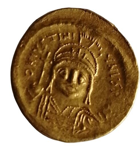 Byzantine Empire - AV Solidus, Justinian I (AD 527-565). Constantinople, struck AD 545-565- Gold
