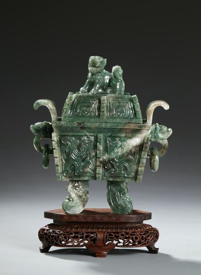 Chinese Spinach Jade Vessel