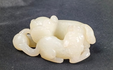 Chinese White Jade Carving Two Beasts Statue