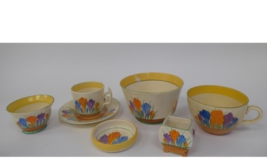 Clarice Cliff Bizarre, Newport Pottery, Crocus pattern items...