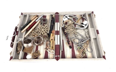 Collection of costume jewellery and pens
