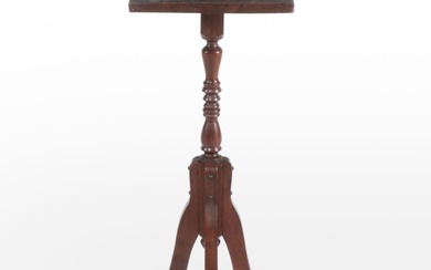 Colonial Revival Carved Walnut Tilt-Top Candle Stand, Early 20th Century