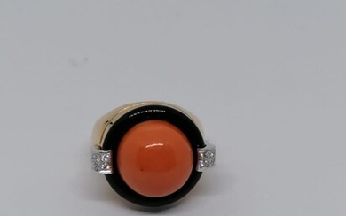 Coral and Onyx gold ring