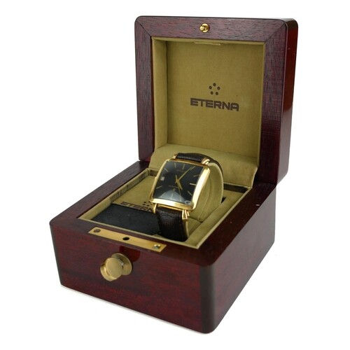ETERNA-MATIC CENTENAIRE, A VINTAGE 18CT GOLD WATCH With squa...