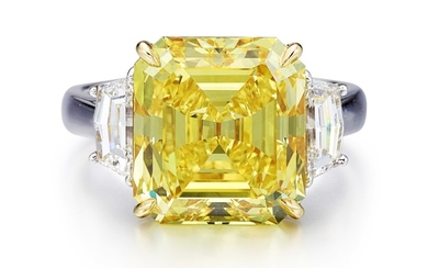 FANCY VIVID YELLOW DIAMOND AND DIAMOND RING | 7.18卡拉 方形 艷彩黃色 VS1淨度 鑽石 配 鑽石 戒指