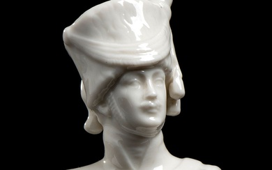 FRANCE Small bust of hussar porcelain, height 12cm