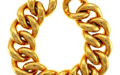 Gübelin Curb Link Yellow Gold Bracelet