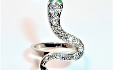 Handcrafted Unikat - 18 kt. White gold - Ring - 0.25 ct Diamond - Brilliant cut + emeralds
