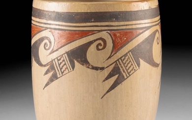 Hopi Cylinder by A. Nampeyo, Sikyatki Revival Style