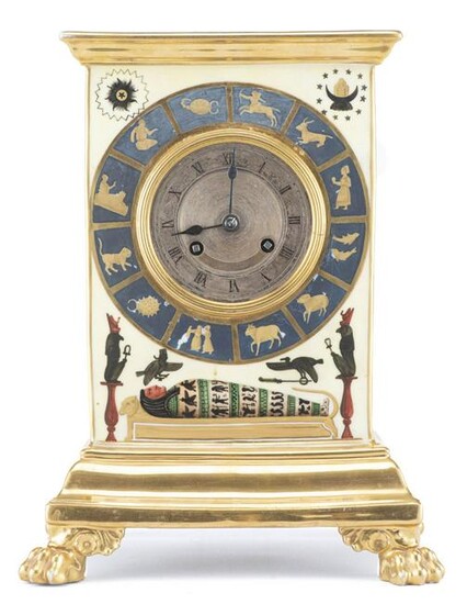 Horloge de table borne à décor de style