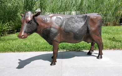 Huge sculpture of a cow - XL - Patinated bronze - recent