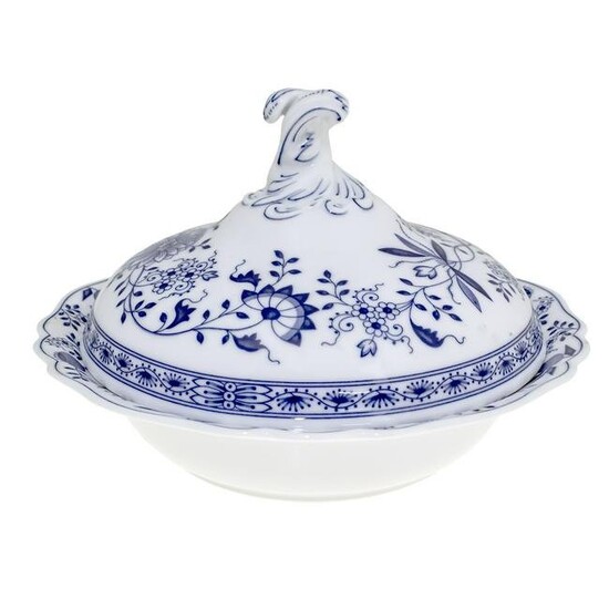 Hutschenreuther Zwiebelmuster Blue Onion Porcelain Bowl