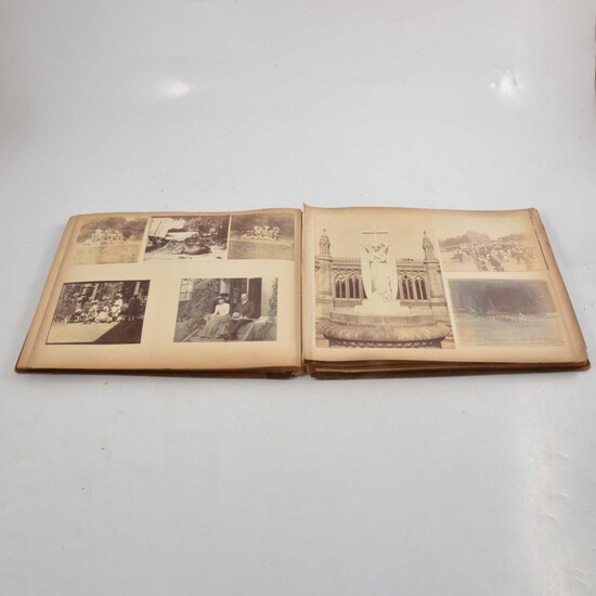 Indian topographical interest: Late 19th/ early 20th century photograph album