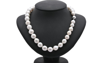 Jewellery Pearl necklace PEARL NECKLACE, cultured freshwater pearls, graduated 10-...