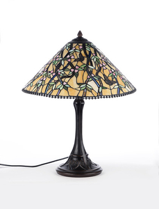 KIND LIGHT MANUFACTORY. Tischlampe im Tiffany-Stil. 2. Hälfte des 20.Jahrhunderts.