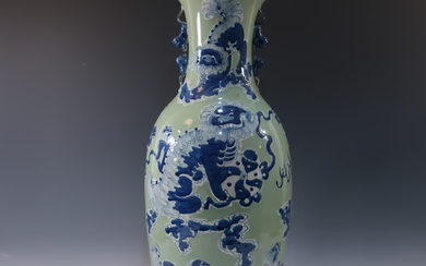 LARGE CHINESE ANTIQUE BLUE WHITE CELADON VASE - 19TH CENTURY