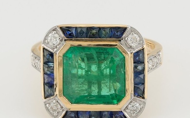 [LOTUS Certified] - (Emerald) 3.51 Cts - (Sapphire) 0.72 Cts (18) Pcs (Diamonds) 0.24 Cts (14) Pcs - 14 kt. Bicolour - Ring