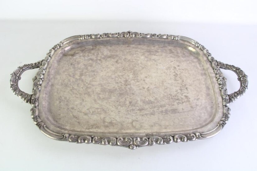 Large silverplated twin handled butler's tray (W73cm)
