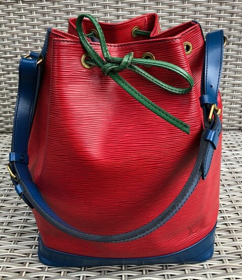 Louis Vuitton - Noe Red Epi Shoulder bag
