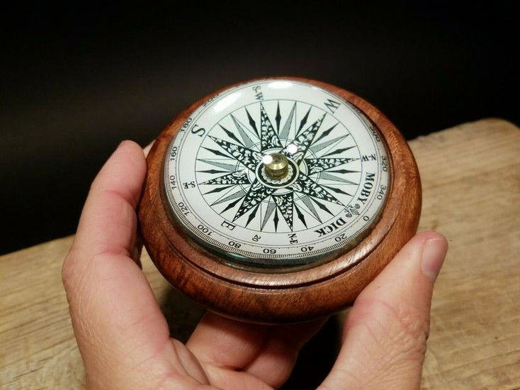 Magnifying Glass Navigational Compass