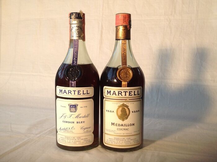 Martell - Médaillon & Cordon Bleu - b. 1960s, 1970s - 70cl - 2 bottles