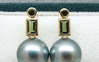 No Reserve Price - Tahitian Pearls, Silvery Blue, Round, 11.75, 11.78 mm - 18 kt. Yellow gold - Earrings - Tourmalines 0.585 ct