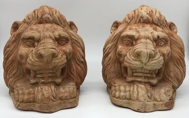 Old pair of Florentine Lions capitals for column or wall decoration or flower box support - Earthenware - First half 20th century
