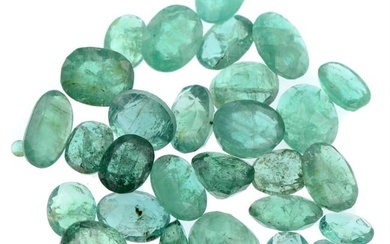 Oval-shape emeralds, 10.71ct