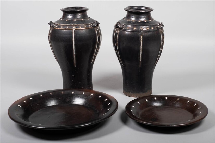 PAIR OF CONTINENTAL STYLE CERAMIC VASES AND TWO SIMILAR GRADUATED ROUND PLATTERS