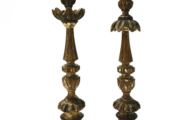 PAIR OF SPANISH ALTAR CANDLESTICKS IN WALNUT WOOD. LATE 19TH CENTURY.
